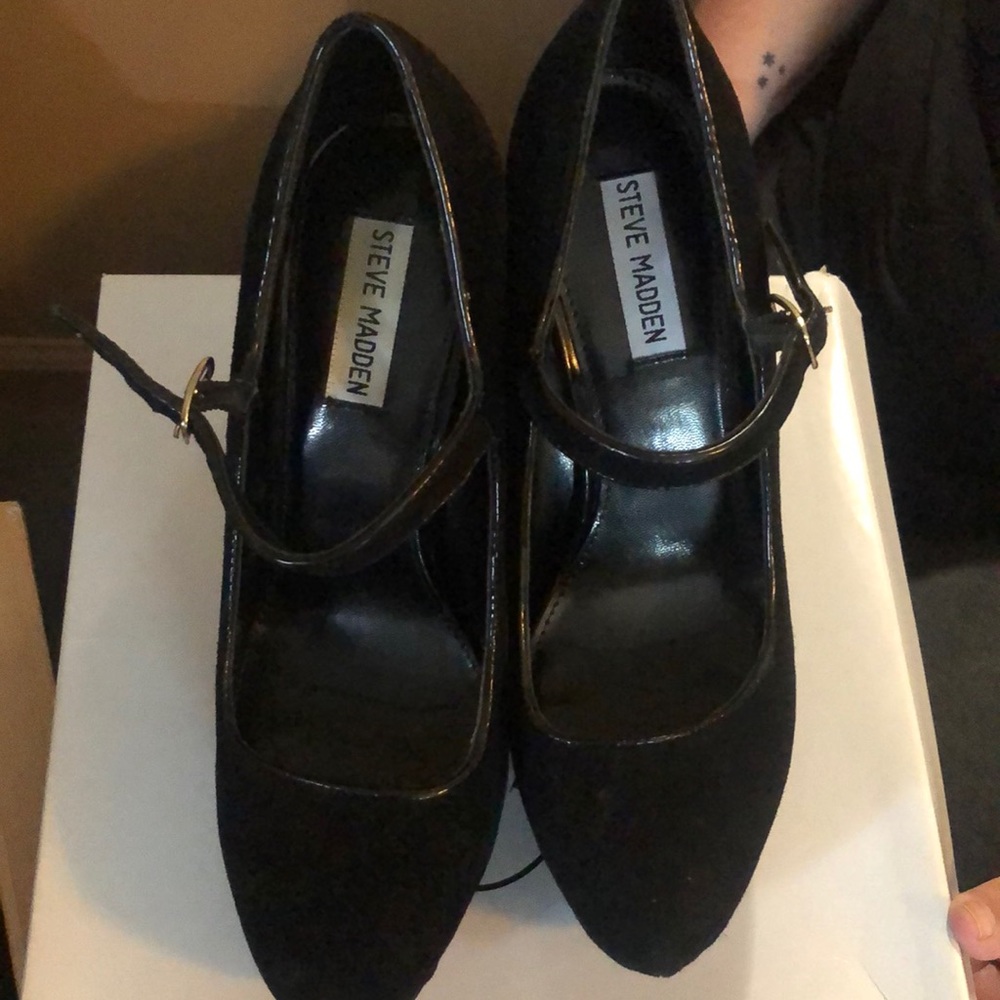 Black suede heels